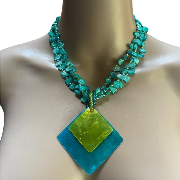 Stunning turquoise and yellow beaded necklace - Picture 2 of 4